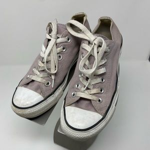 Converse Chuck Taylor Low Top Lilac